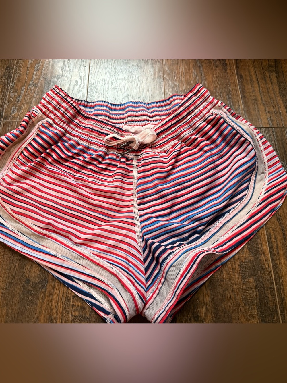 Lululemon Make A Move Shorts Twisted Dune Minty Pink Alarming Stripe Size 6 Rare